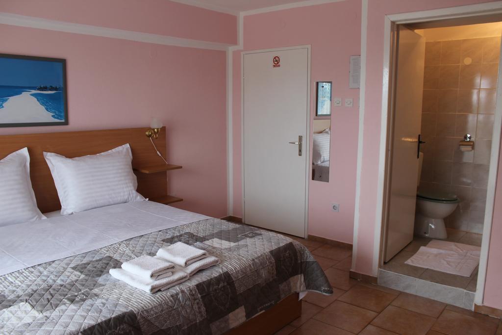 Hotel Pansion Begic Omiš Camera foto