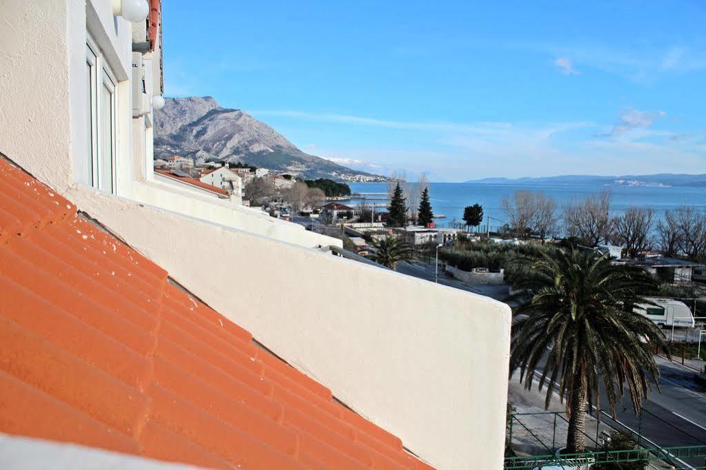 Hotel Pansion Begic Omiš Esterno foto