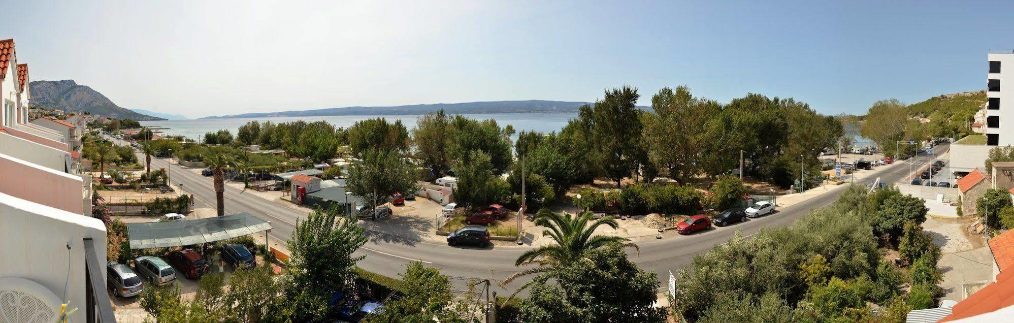 Hotel Pansion Begic Omiš Esterno foto