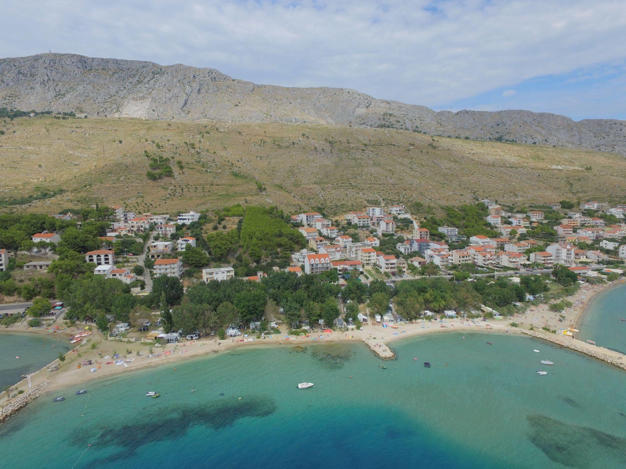 Hotel Pansion Begic Omiš Esterno foto