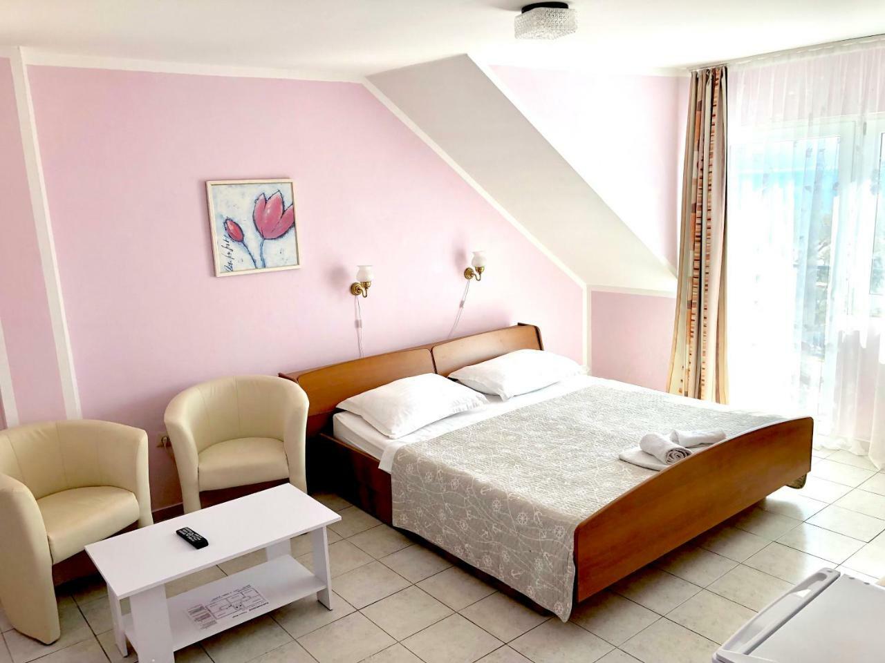 Hotel Pansion Begic Omiš Esterno foto